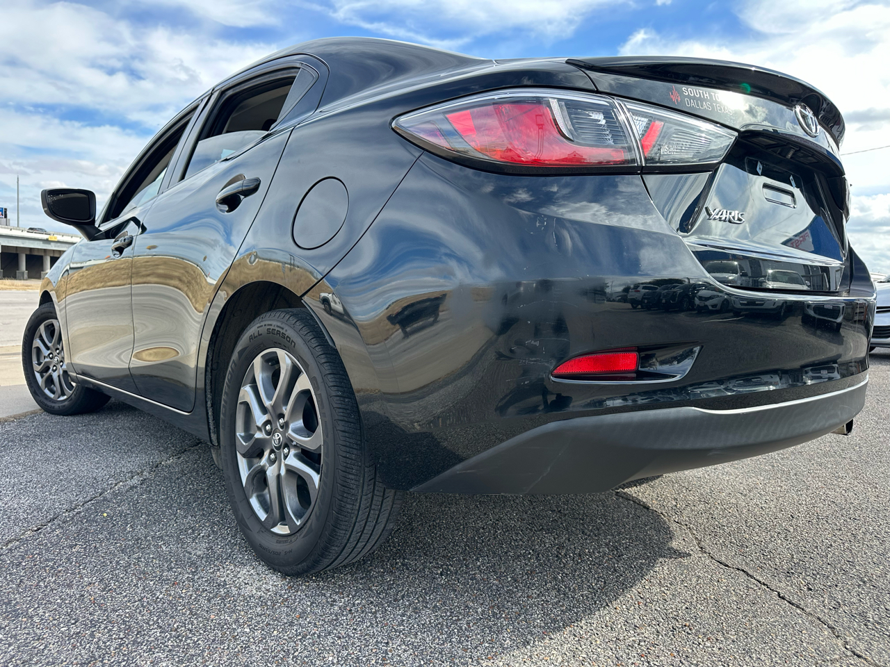 Toyota Yaris iA 6A 2019