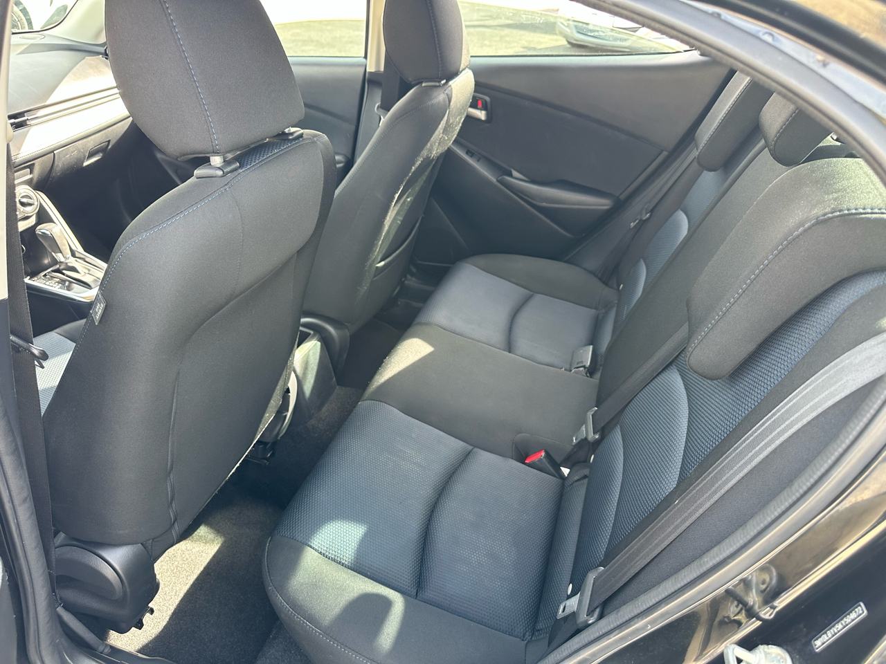 Toyota Yaris iA 6A 2019