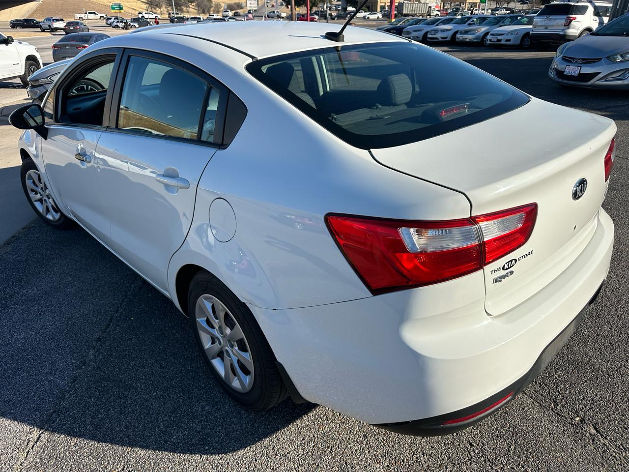 Kia Rio LX 2015