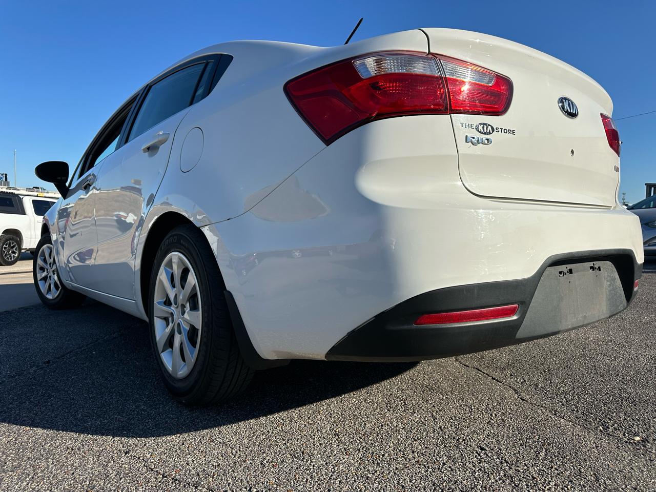 Kia Rio LX 2015