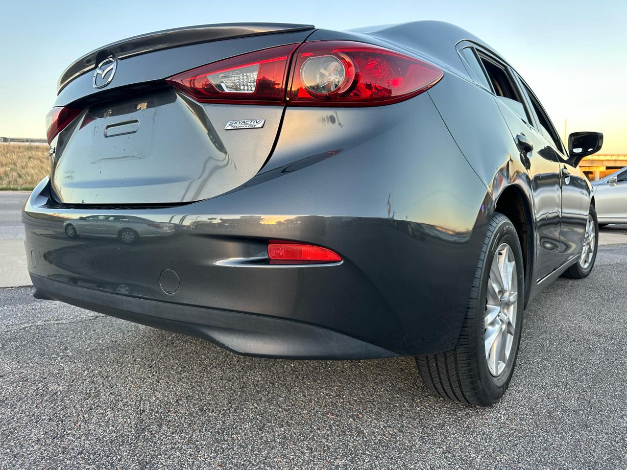 Mazda MAZDA3 i Touring AT 4-Door 2014
