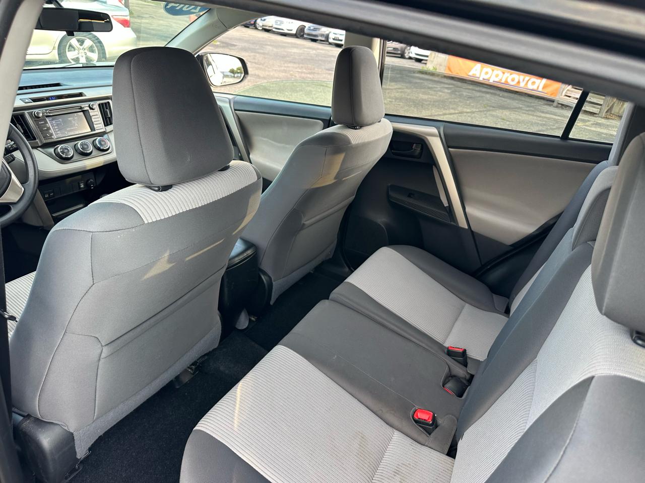 Toyota RAV4 LE FWD 2014