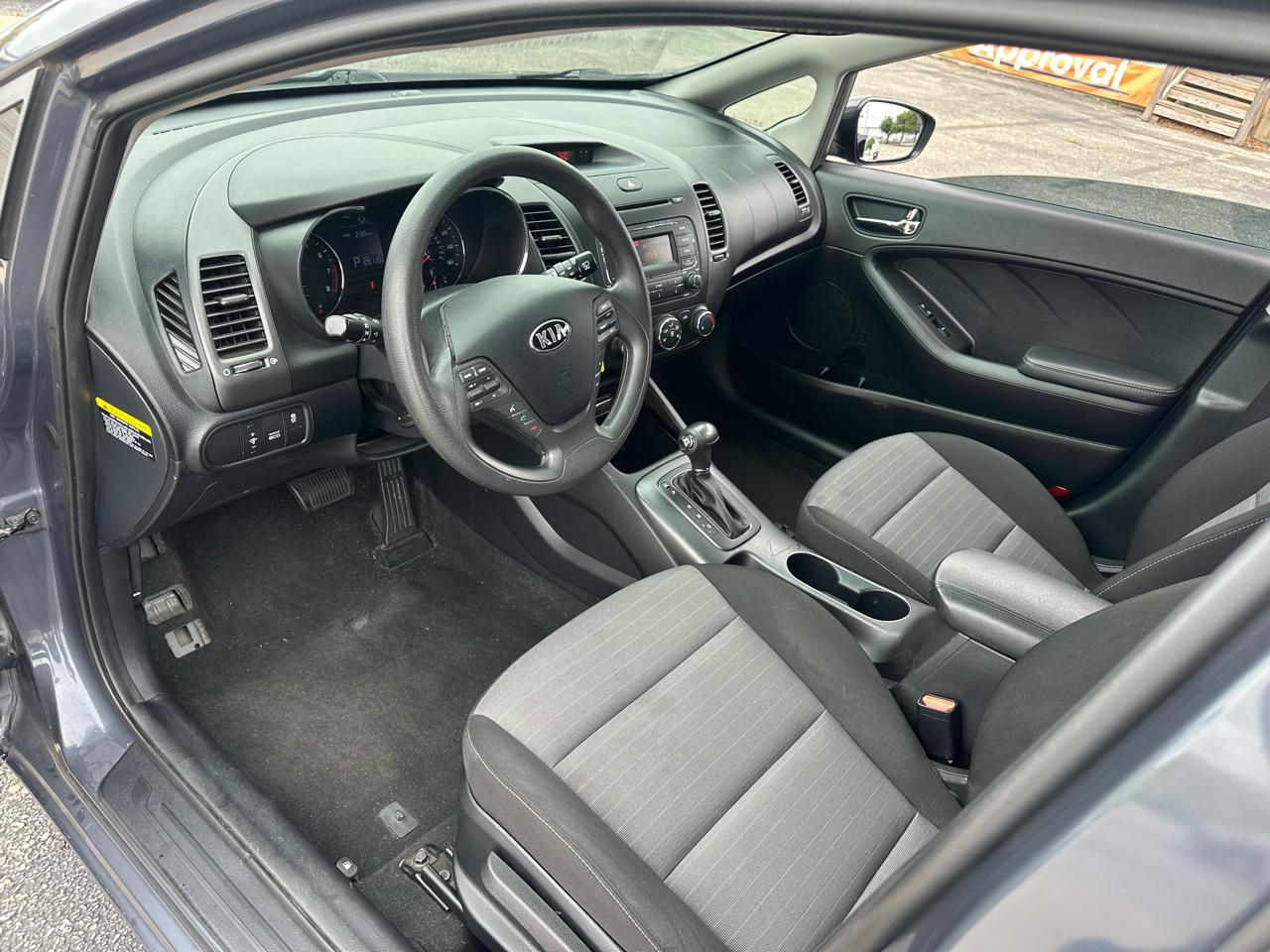 Kia Forte 5-Door LX 2016