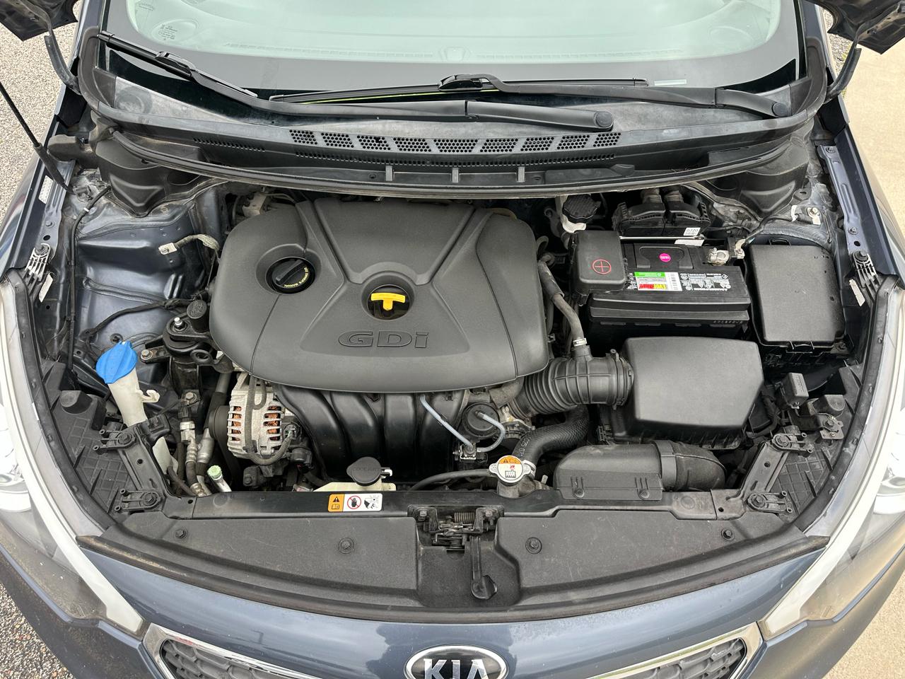 Kia Forte 5-Door LX 2016