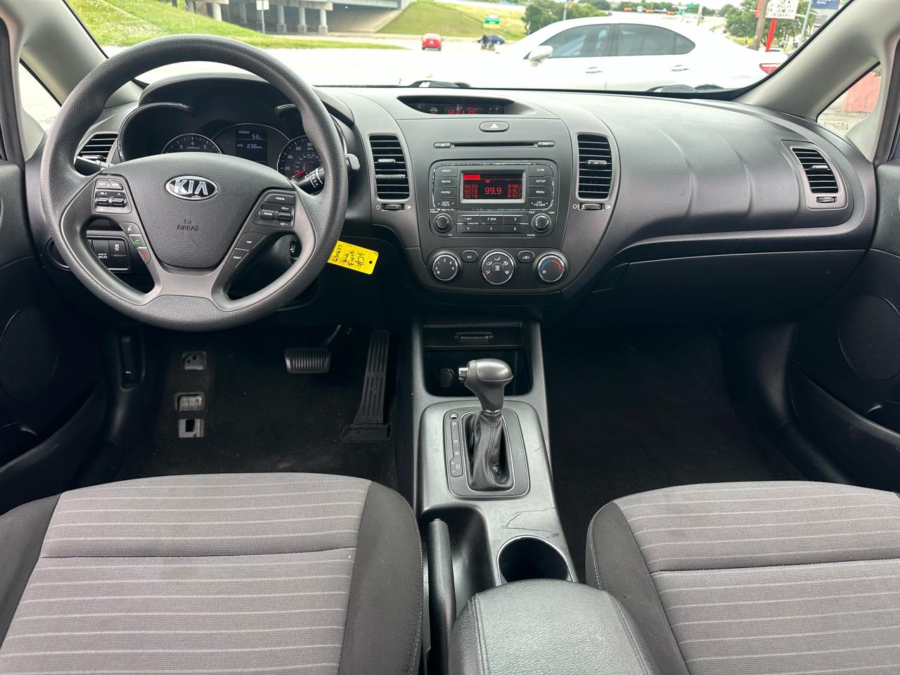 Kia Forte 5-Door LX 2016