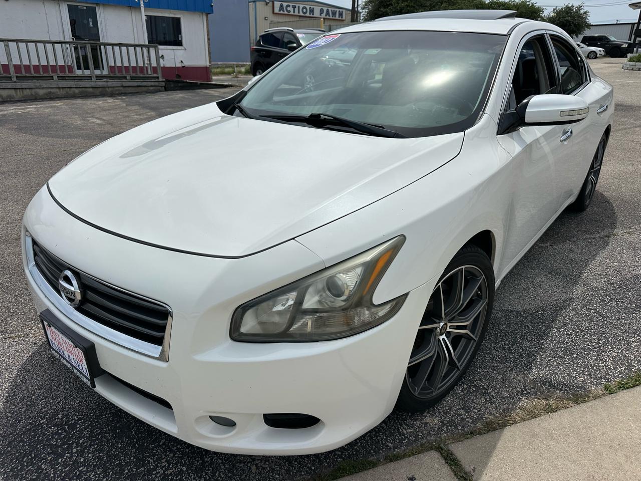 Nissan Maxima SV 2012