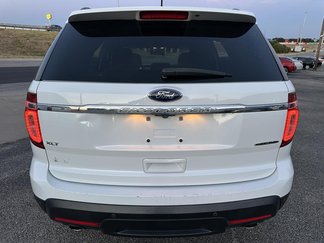 Ford Explorer 2WD 4dr V6 XLT 2015