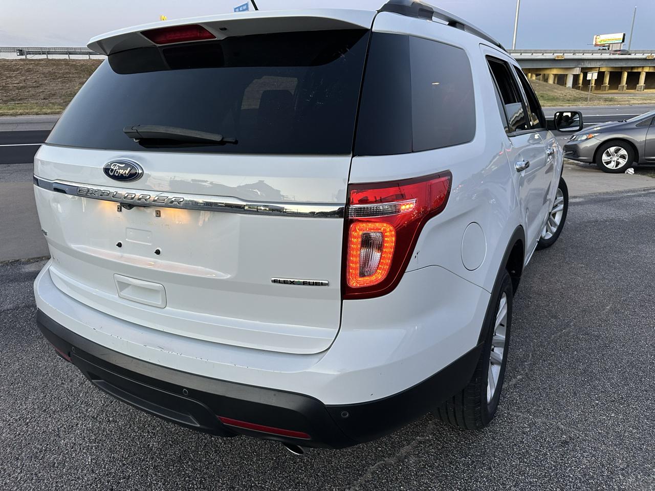 Ford Explorer 2WD 4dr V6 XLT 2015