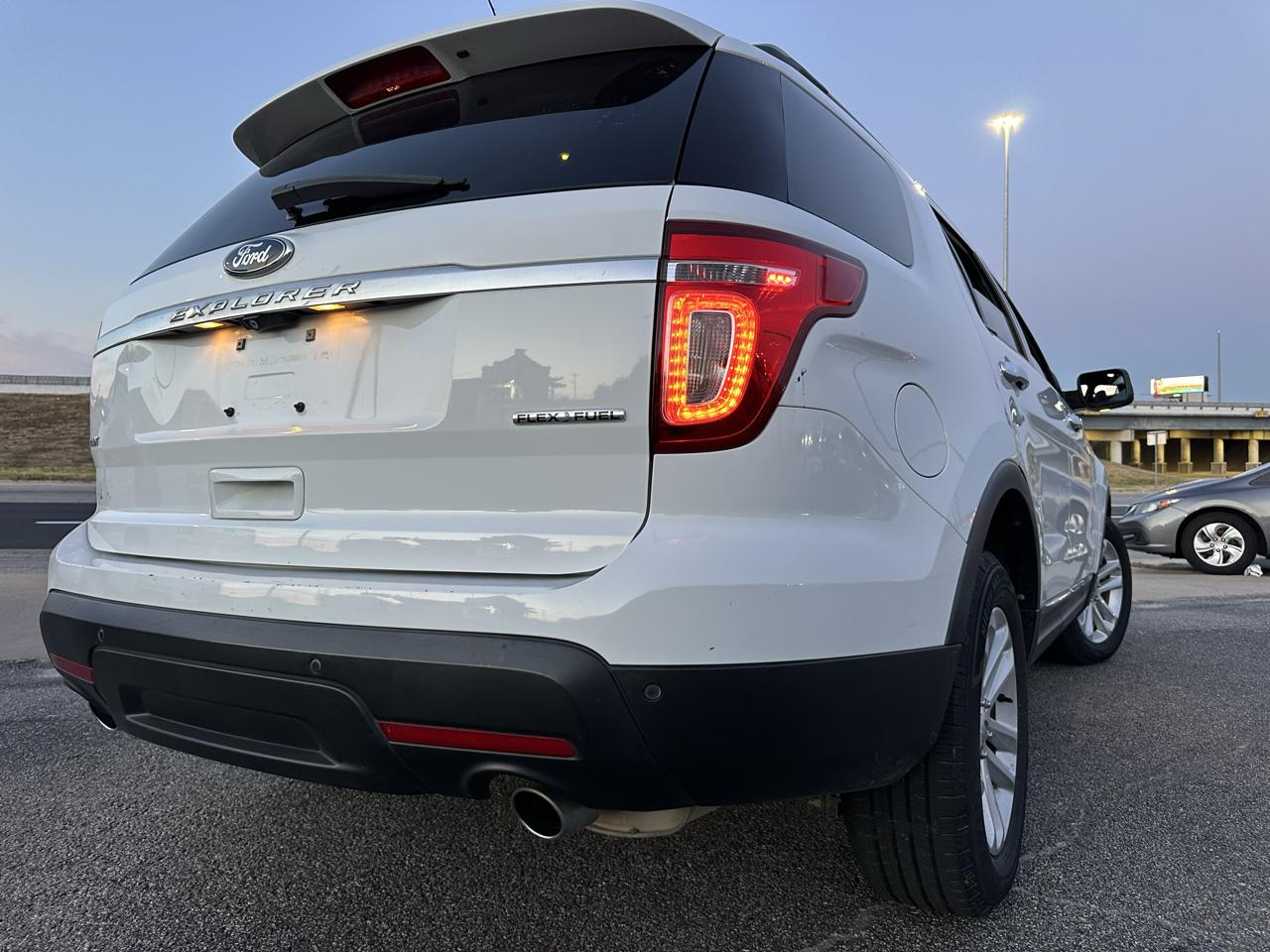 Ford Explorer 2WD 4dr V6 XLT 2015