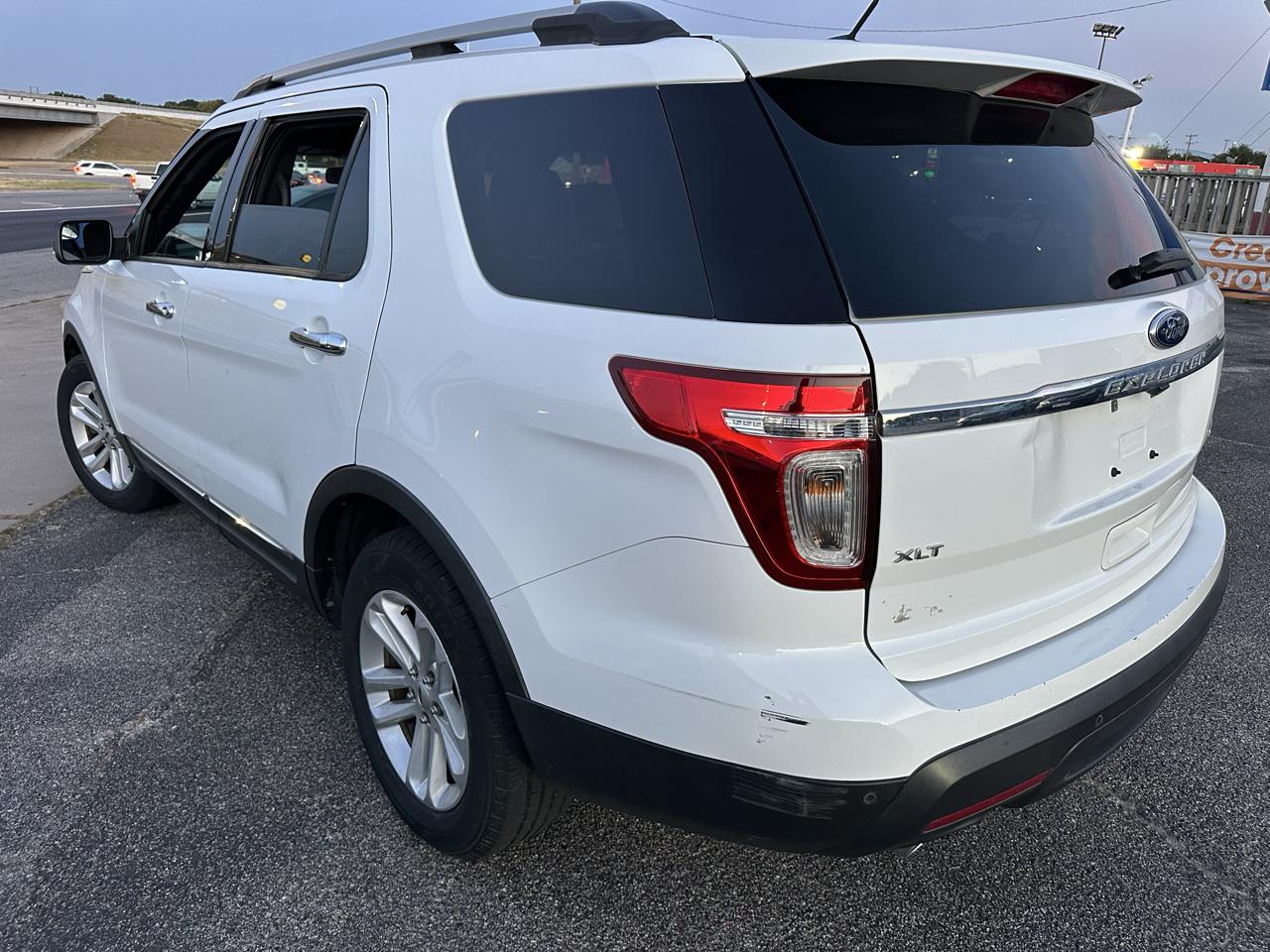 Ford Explorer 2WD 4dr V6 XLT 2015