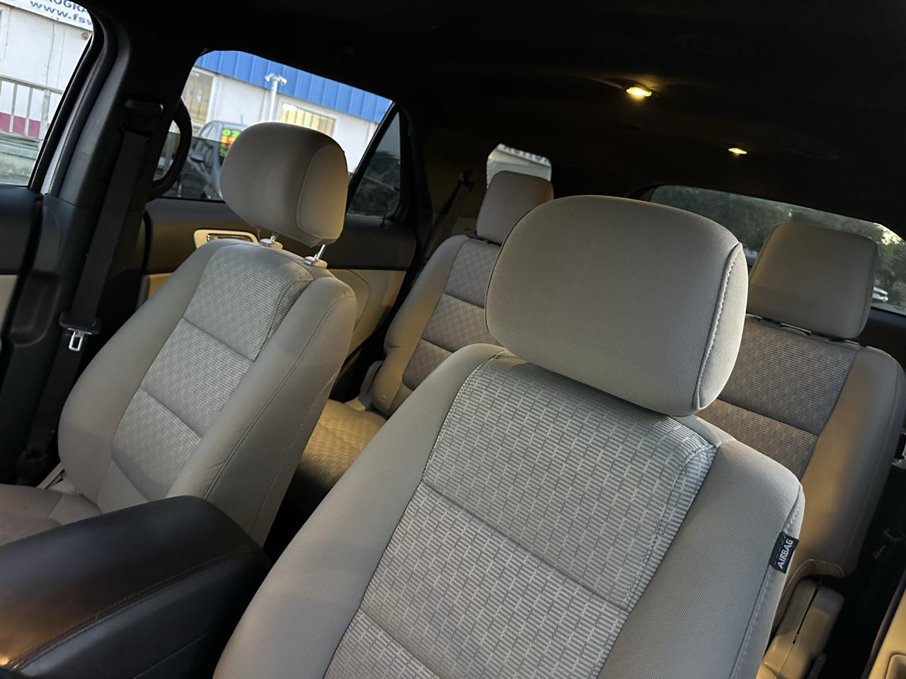 Ford Explorer 2WD 4dr V6 XLT 2015