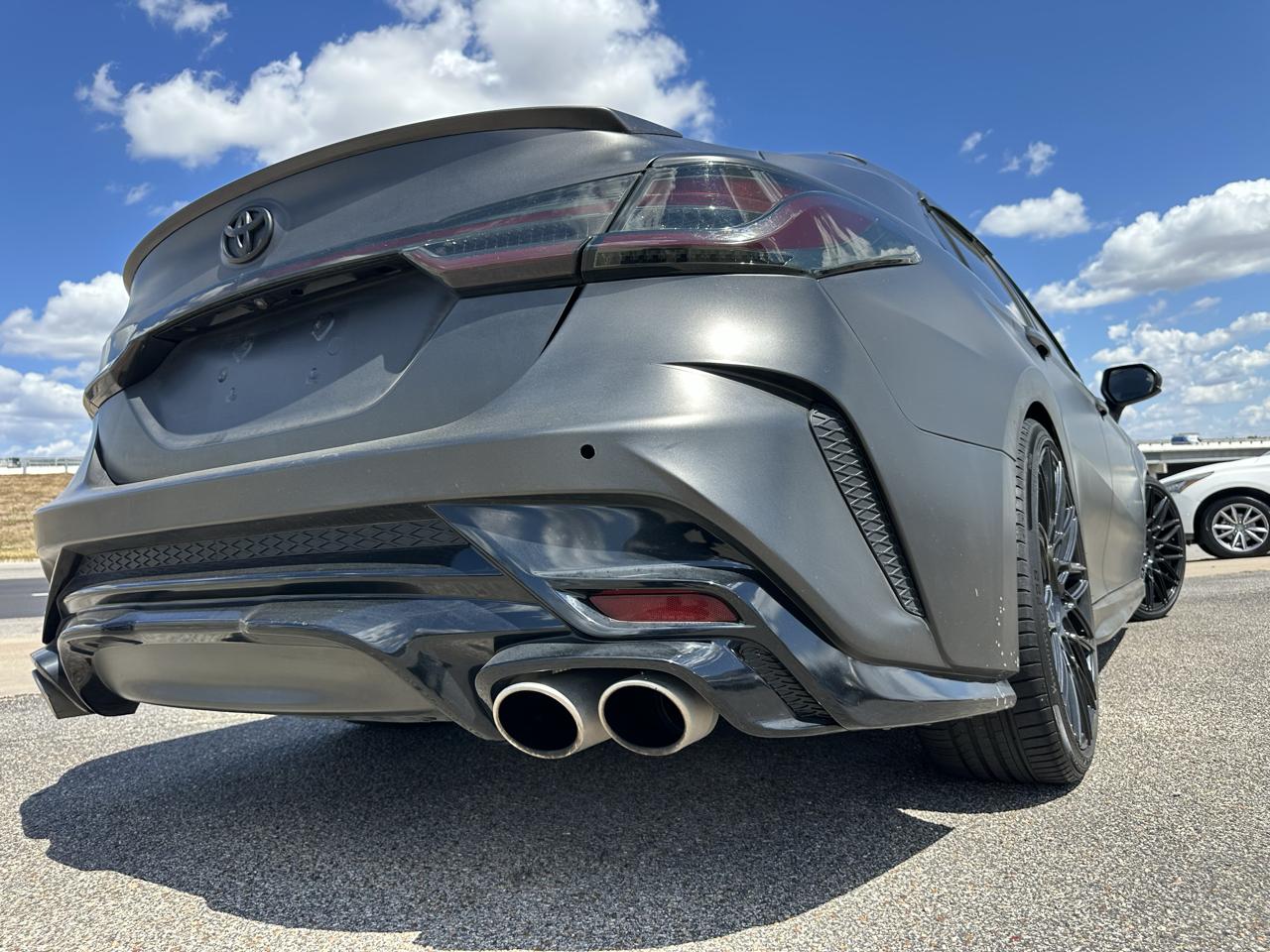 Toyota Camry SE 2021