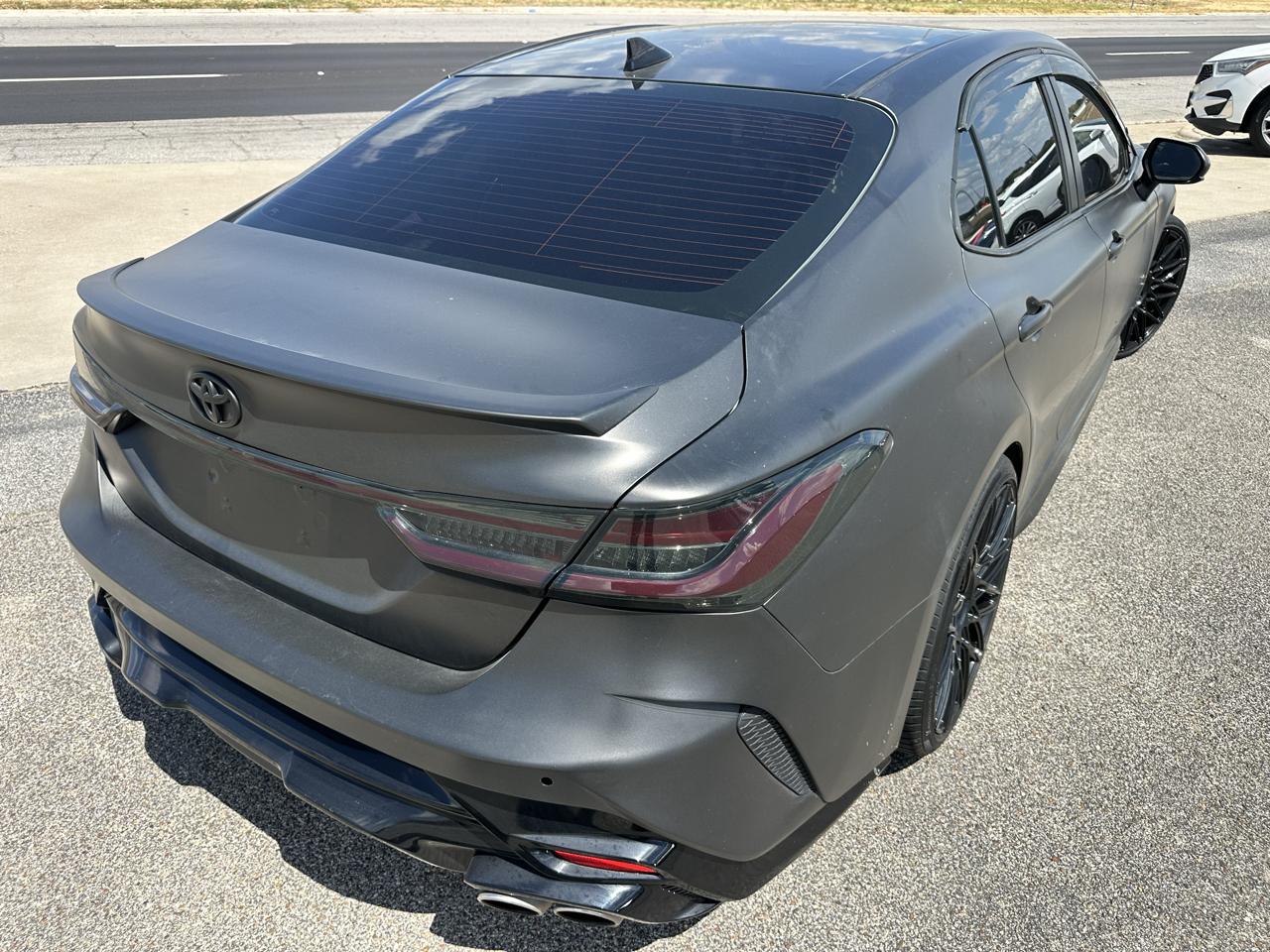Toyota Camry SE 2021