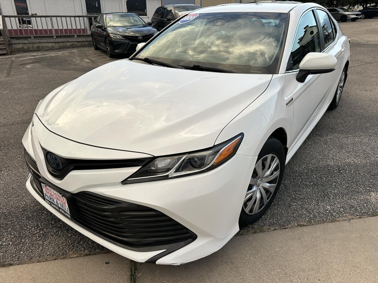 2020 Toyota Camry Hybrid LE