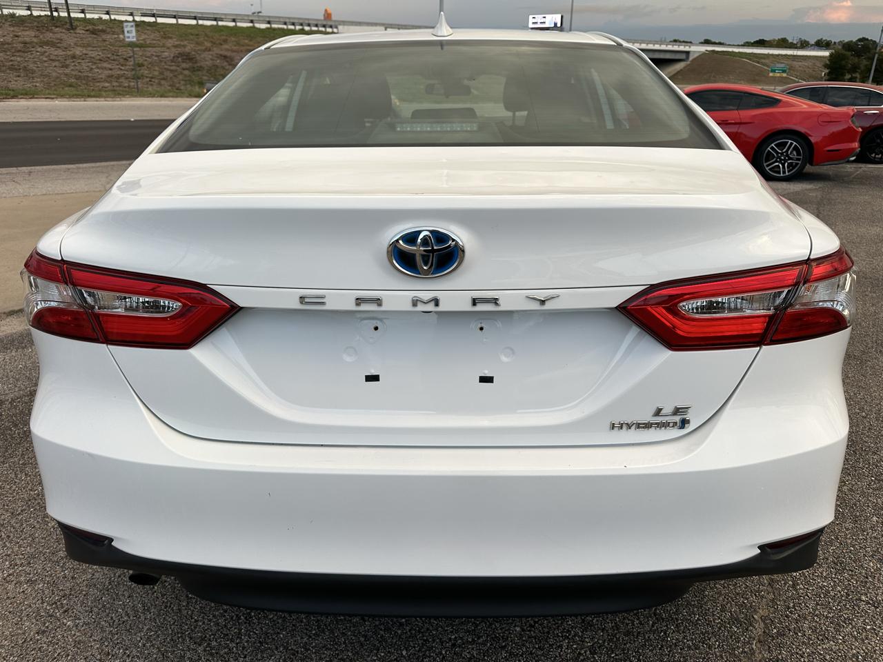 Toyota Camry Hybrid LE 2020
