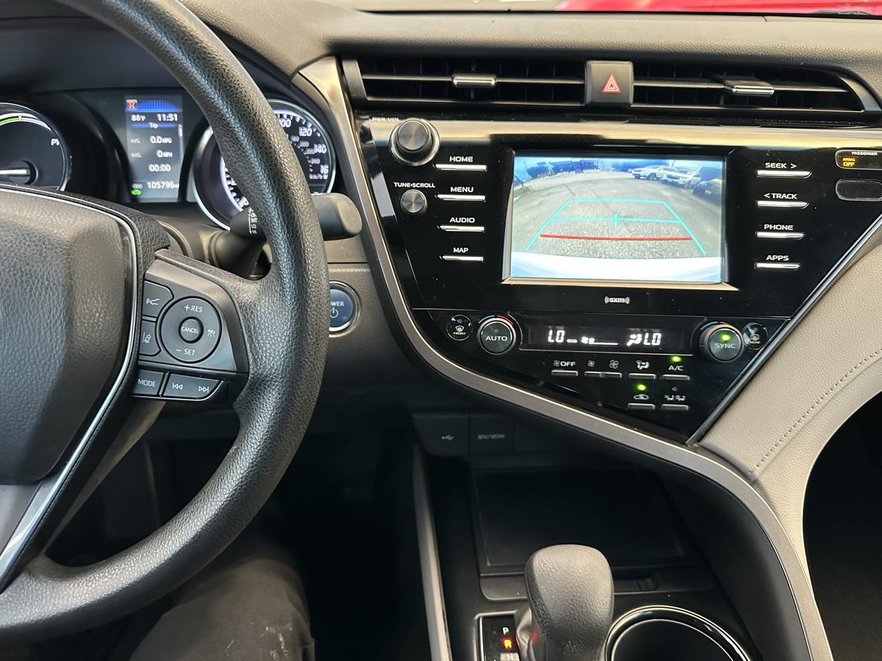 Toyota Camry Hybrid LE 2020