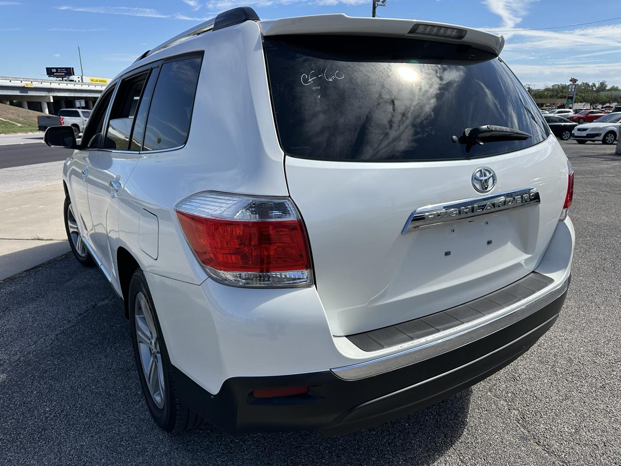Toyota Highlander Limited 2WD 2013
