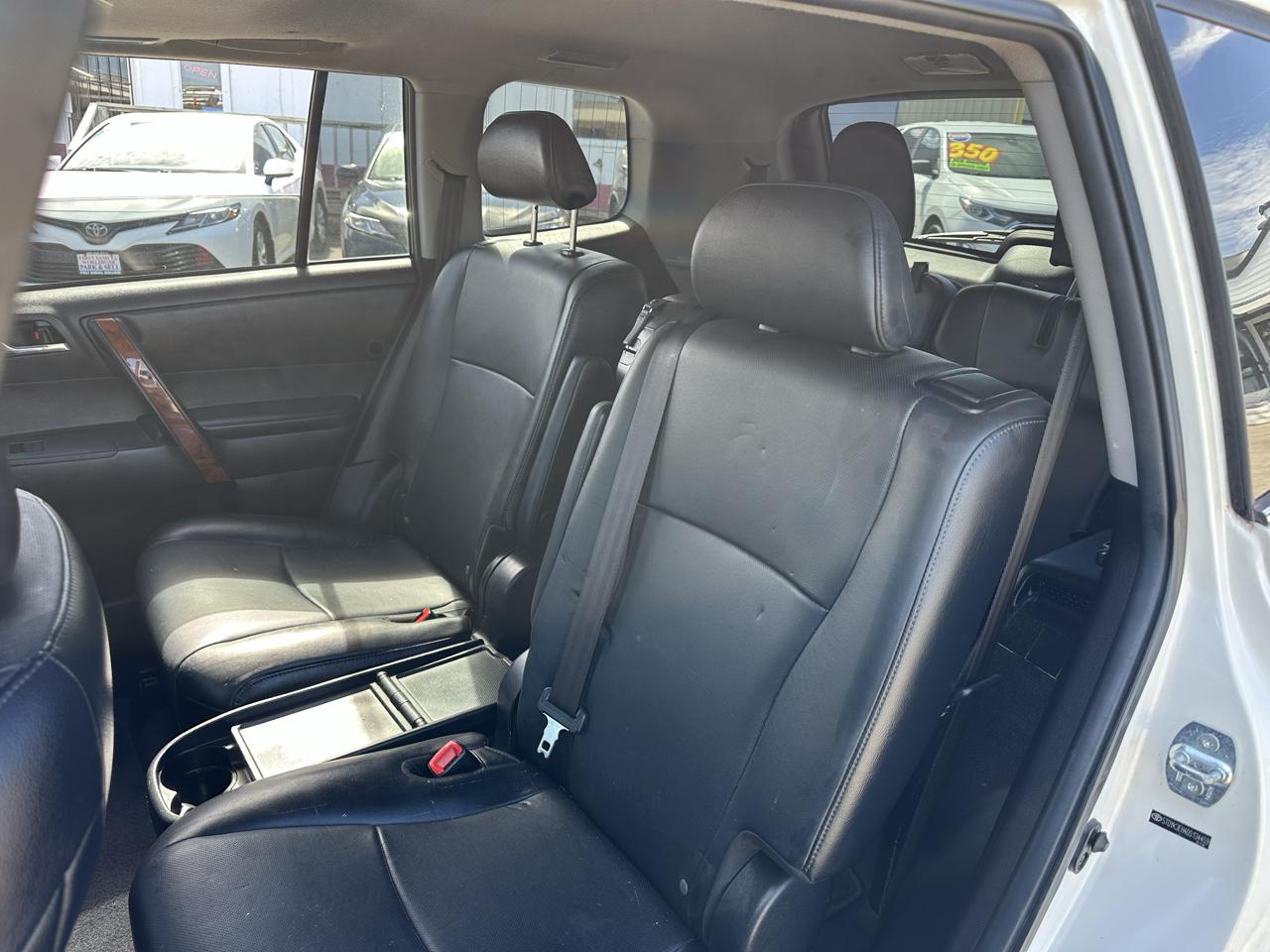 Toyota Highlander Limited 2WD 2013