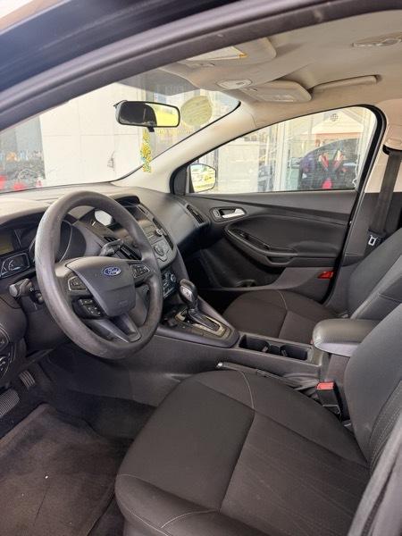 2018 Ford Focus SE - Photo 7