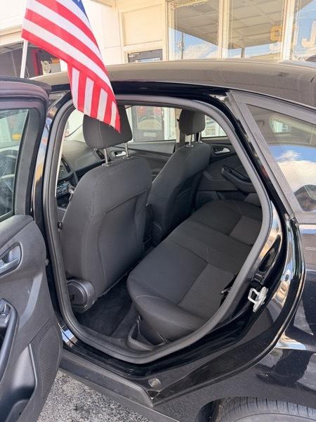 2018 Ford Focus SE - Photo 8