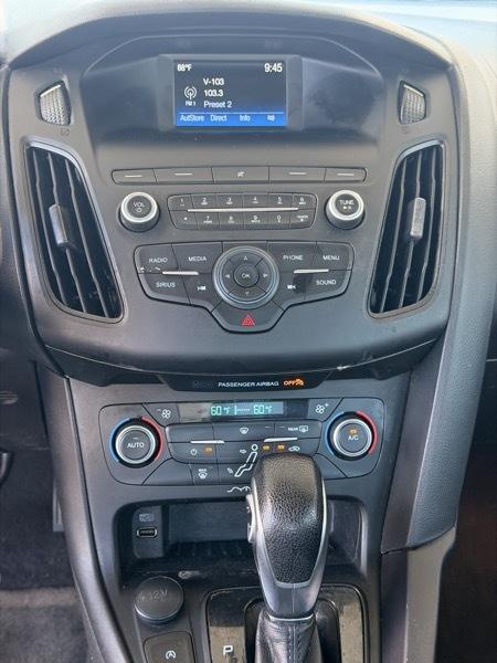 2018 Ford Focus SE - Photo 10
