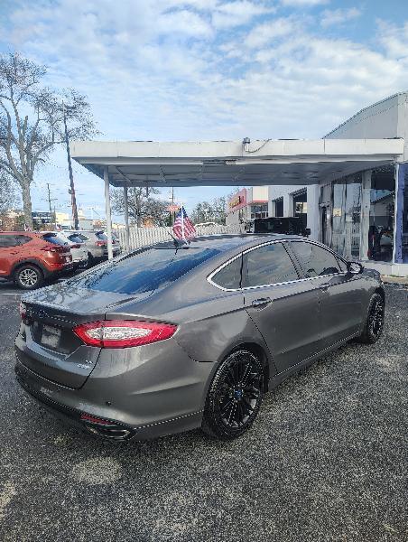 Ford Fusion SE 2013