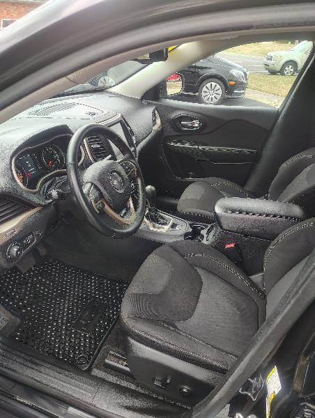 Jeep Cherokee Latitude 4WD 2015