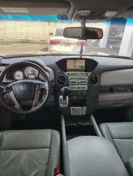 Honda Pilot EX-L 2WD 5-Spd AT with Navigation 2011
