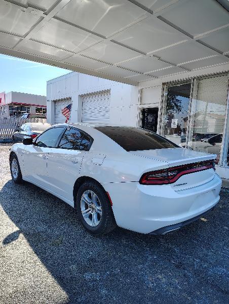 Dodge Charger SE 2016