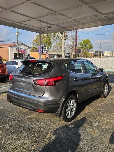 Nissan Rogue Sport S 2018