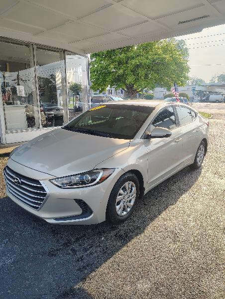 Hyundai Elantra SE 6AT 2017