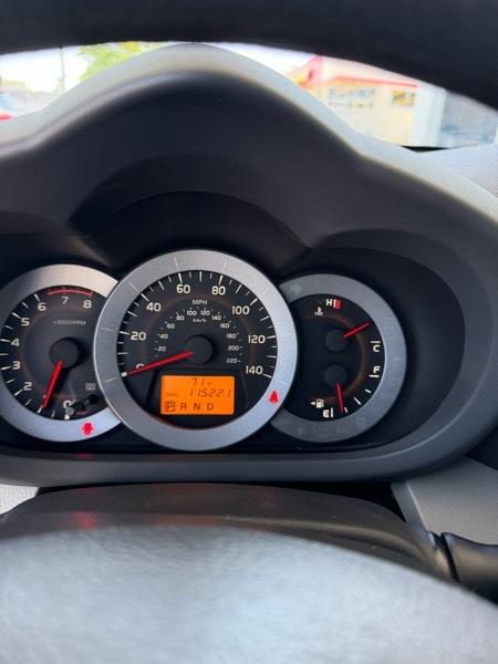 Toyota RAV4 Base I4 4WD 2012