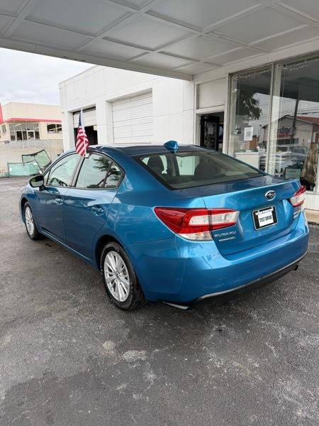 Subaru Impreza 2.0i Premium CVT 4-Door 2017