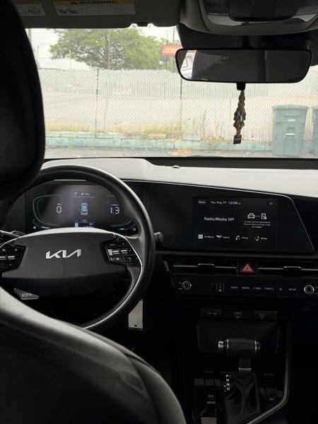 Kia Niro LX 2023