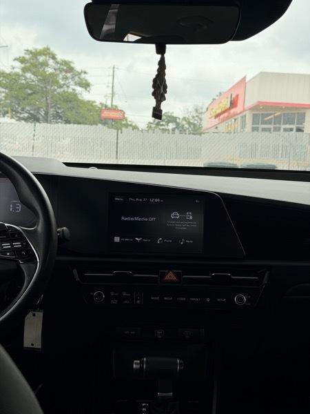Kia Niro LX 2023