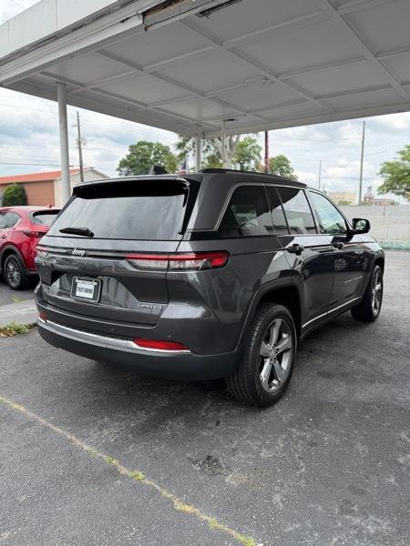 Jeep Grand Cherokee Limited 2WD 2022