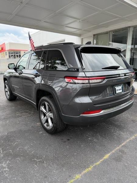 Jeep Grand Cherokee Limited 2WD 2022