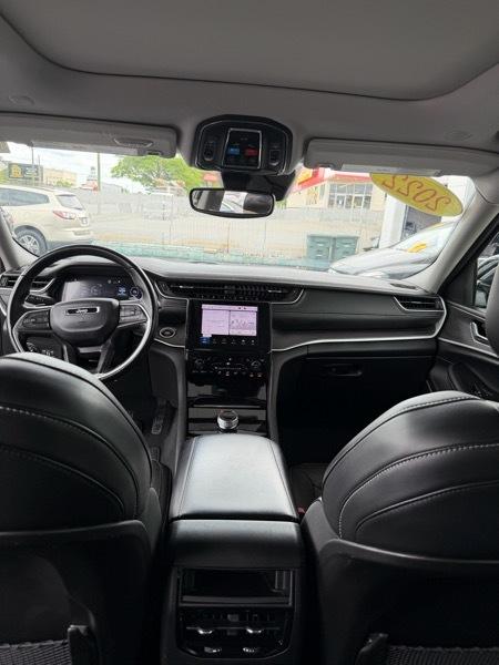 Jeep Grand Cherokee Limited 2WD 2022