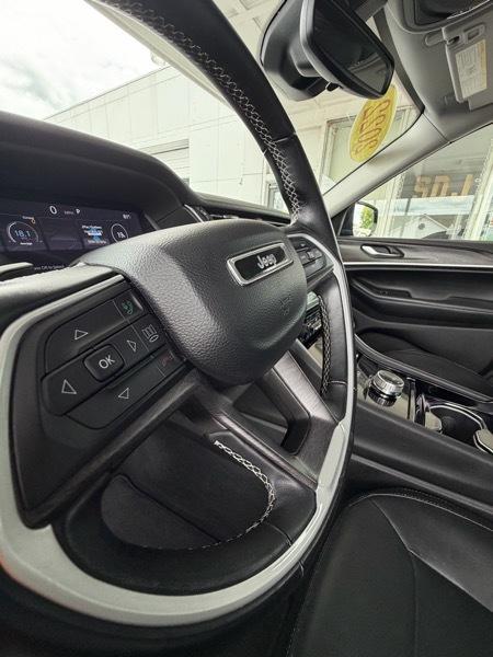 Jeep Grand Cherokee Limited 2WD 2022