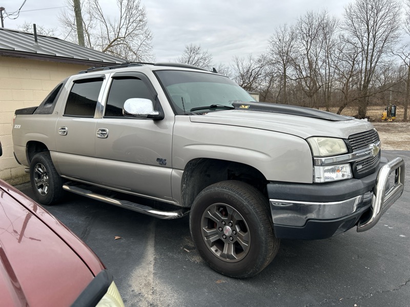 2006 Chevrolet Avalanche Base's photo