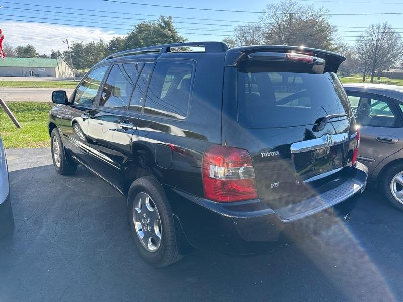 Toyota Highlander Limited V6 2WD 2006