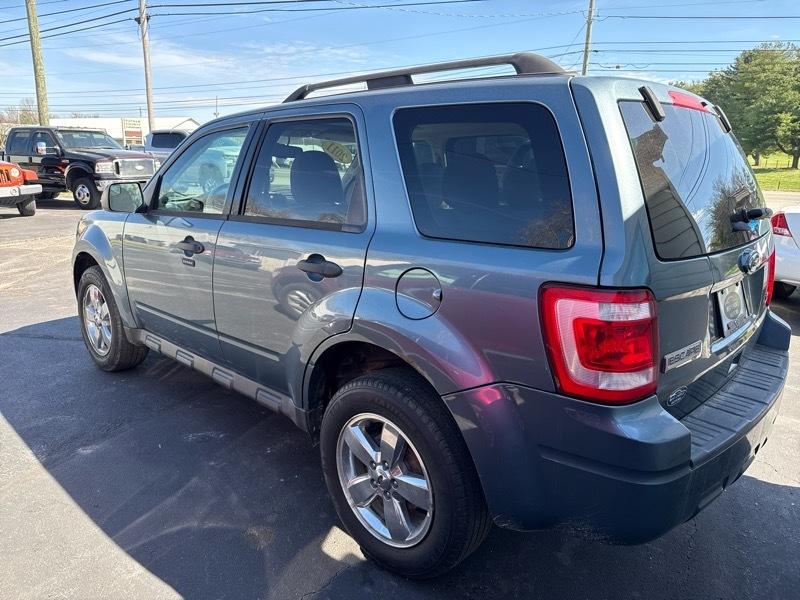 Ford Escape XLT FWD 2011