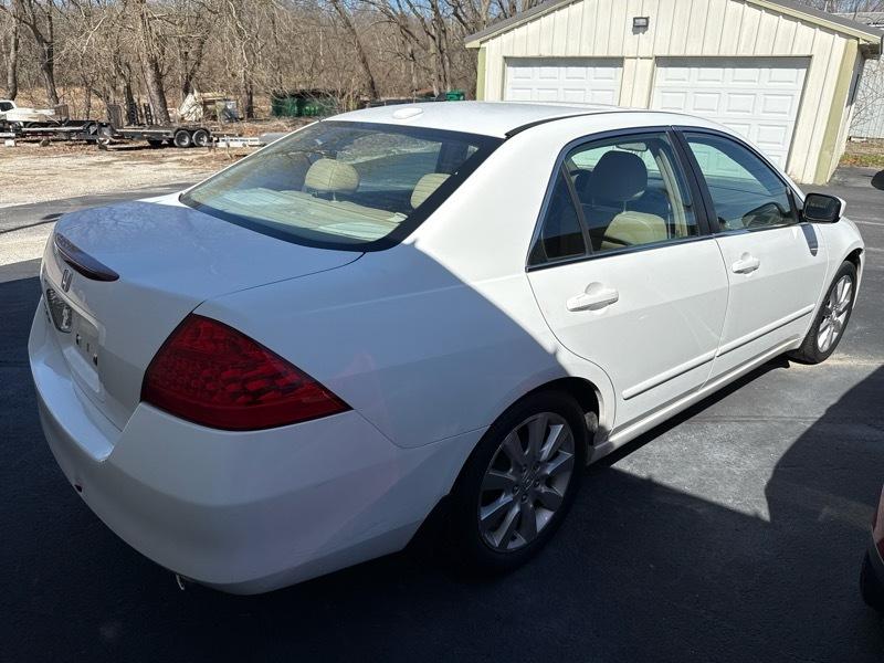 Honda Accord EX V-6 Sedan AT w/ XM Radio 2006
