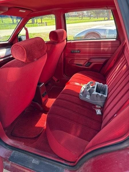 Ford Tempo GL sedan 1990