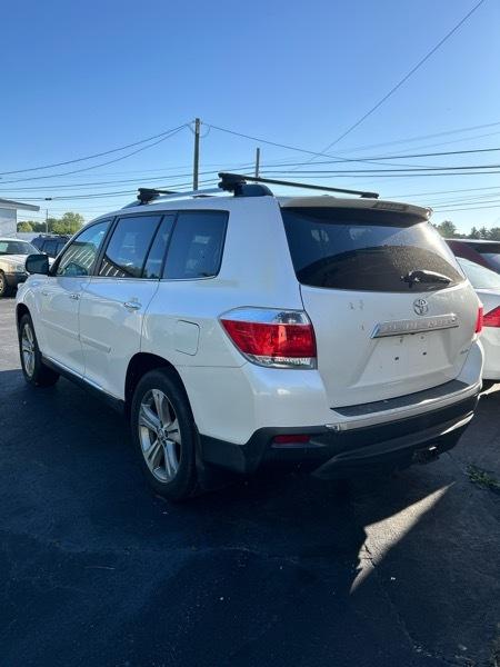 Toyota Highlander Limited 4WD 2011