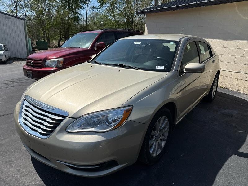 Chrysler 200 Touring 2011