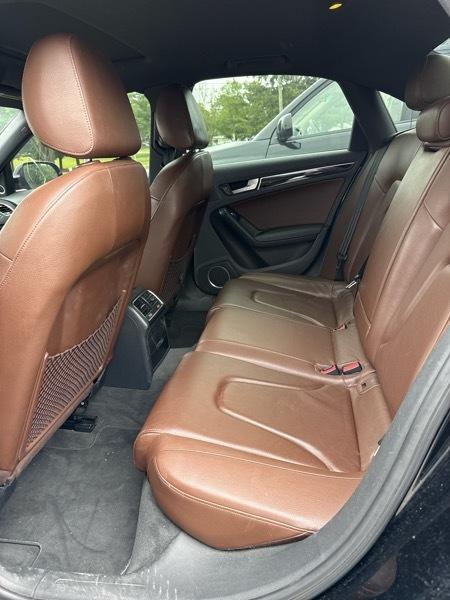Audi A4 2.0T Sedan quattro Tiptronic 2013