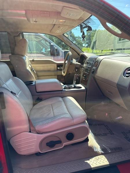 Ford F-150 Lariat SuperCab 5.5-ft Box 2WD 2004