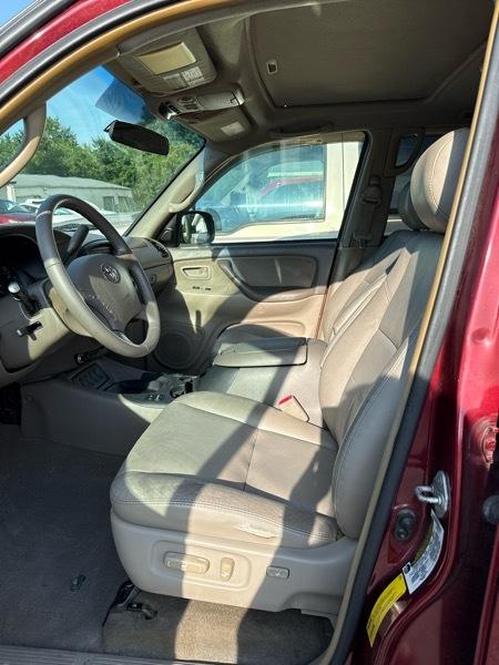 Toyota Sequoia SR5 4WD 2006