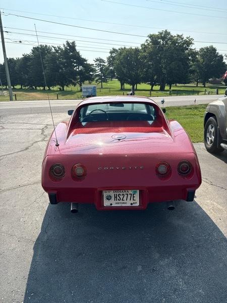 Chevrolet Corvette  1975